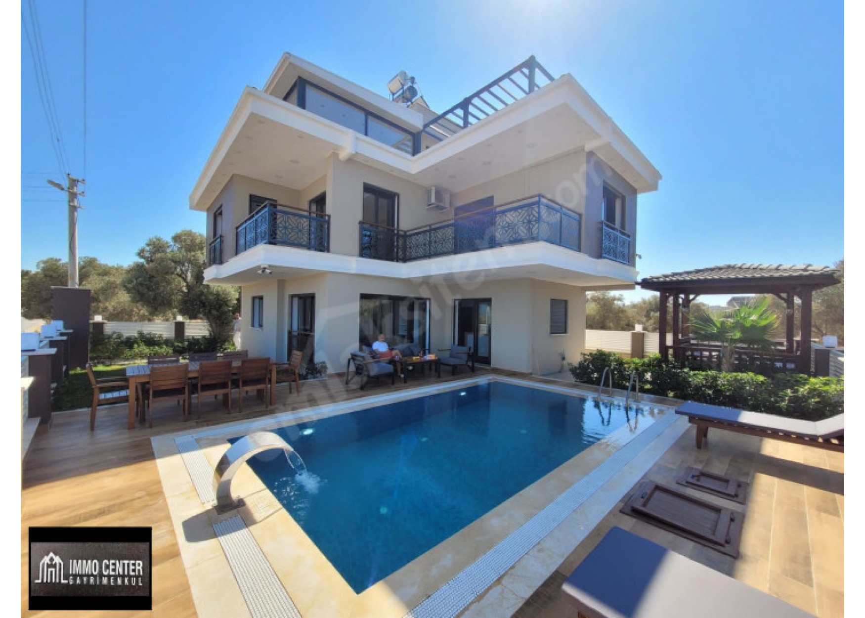 DIDIM EFELER MAHALLESINDE SATILIK 4+1